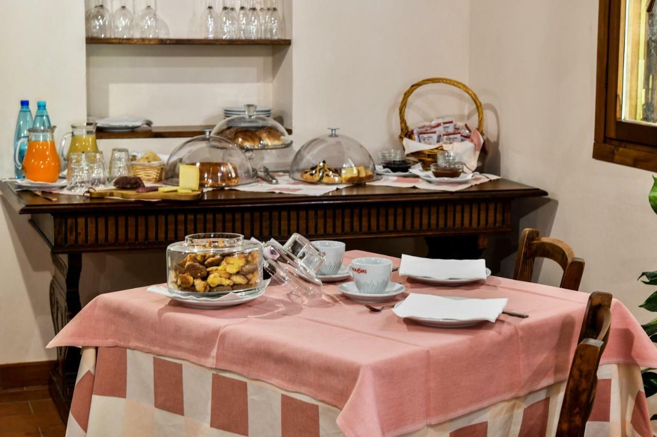 Agriturismo La Valle Dei Bronzetti Cascia Bagian luar foto